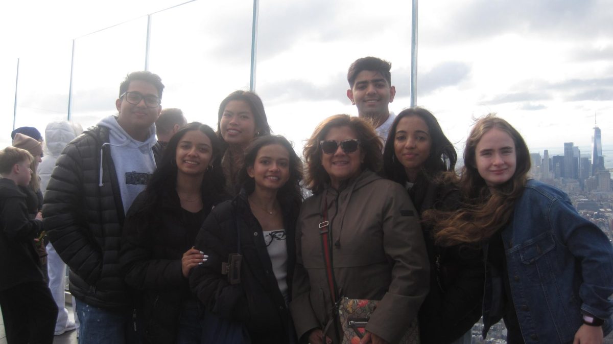 The Spanish Club officers at the Edge. (Source: Darsh Mirchandani)